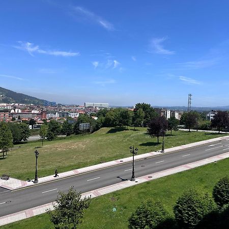 Acogedor Apartamento Con Vistas A La Catedral Y Parking Овьедо Экстерьер фото